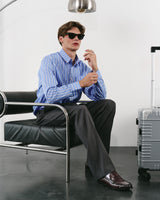 Le Pantalon gris classique