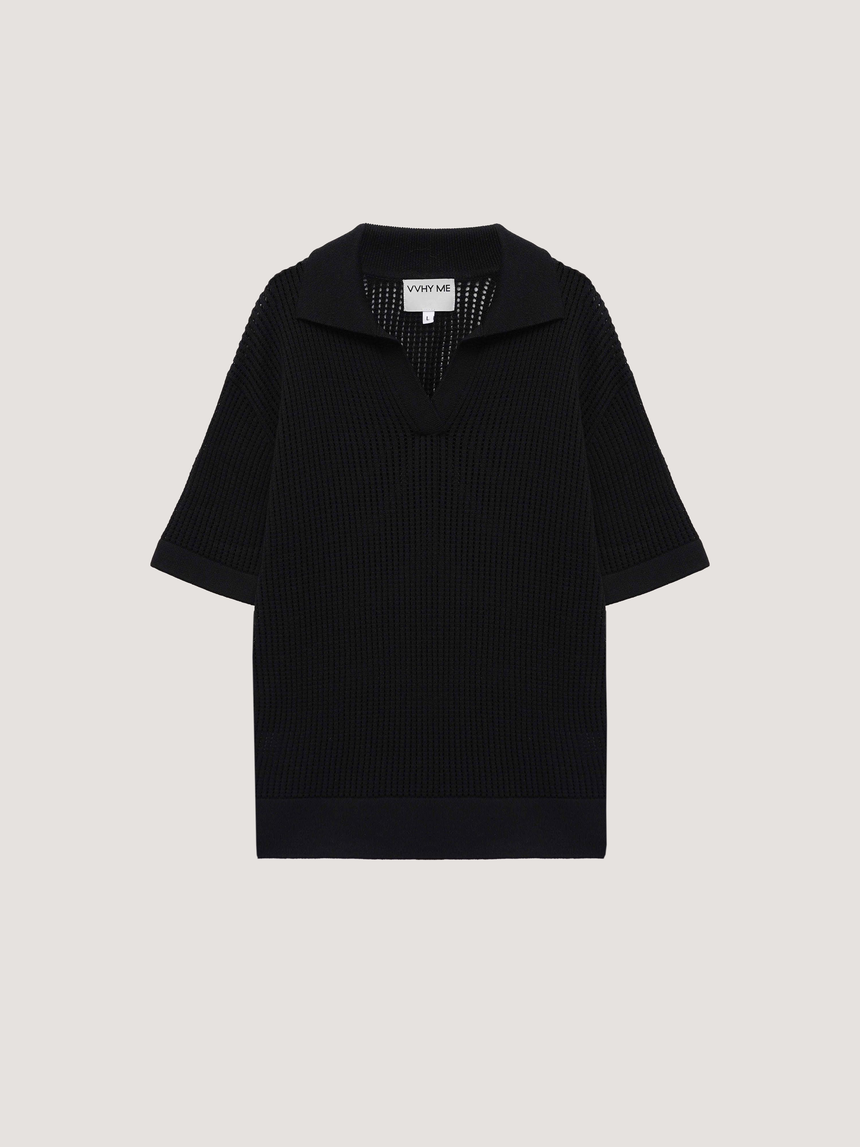 Чорне в'язане поло