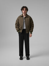 Оливковий бомбер